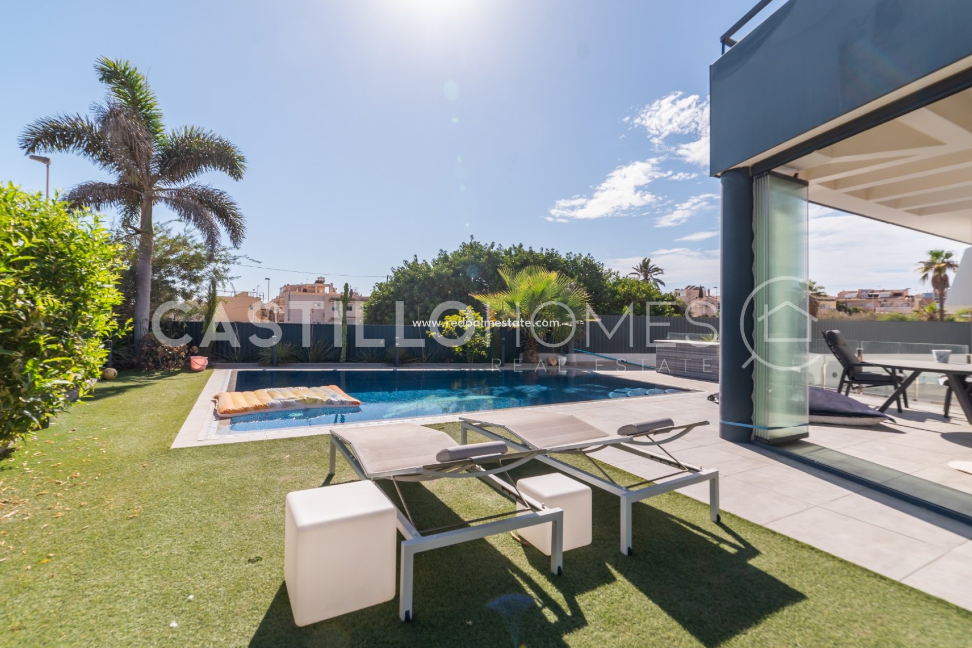 Revente - Villa -
Torrevieja - Rosaleda-los frutales