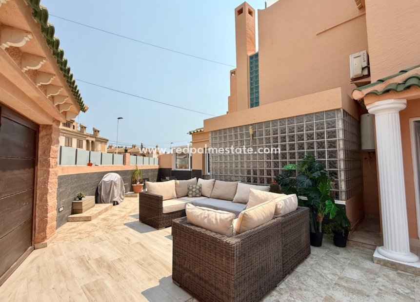 Revente - Villa -
Torrevieja - Rosaleda-los frutales