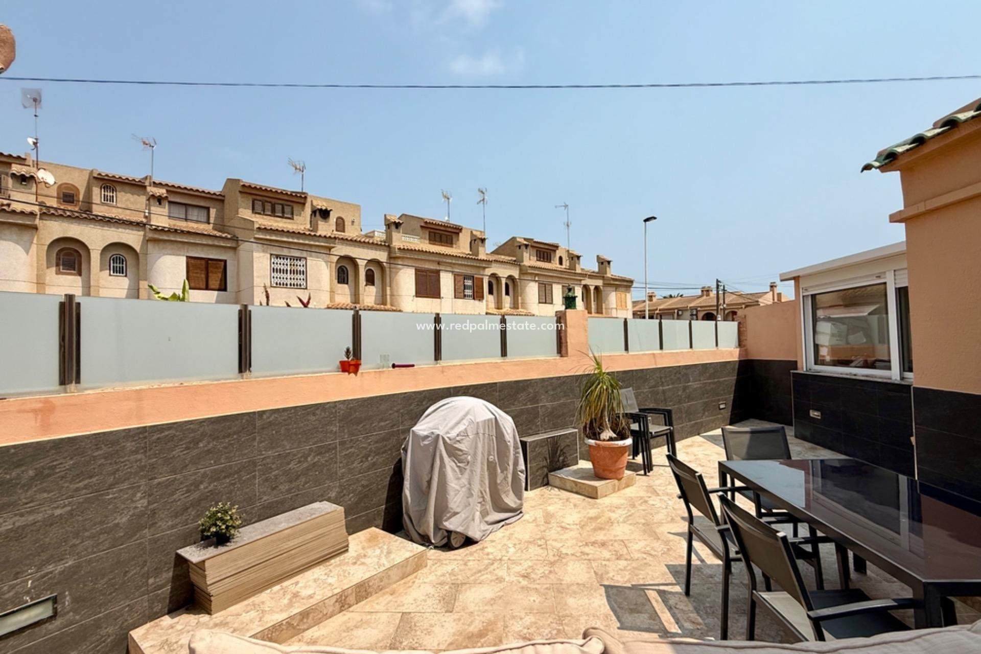 Revente - Villa -
Torrevieja - Rosaleda-los frutales