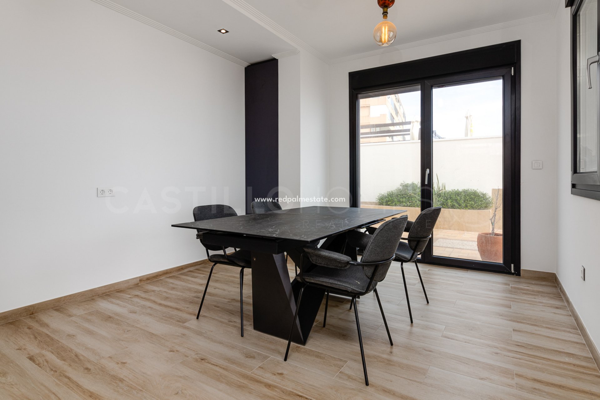 Revente - Villa -
Torrevieja - Torre del moro