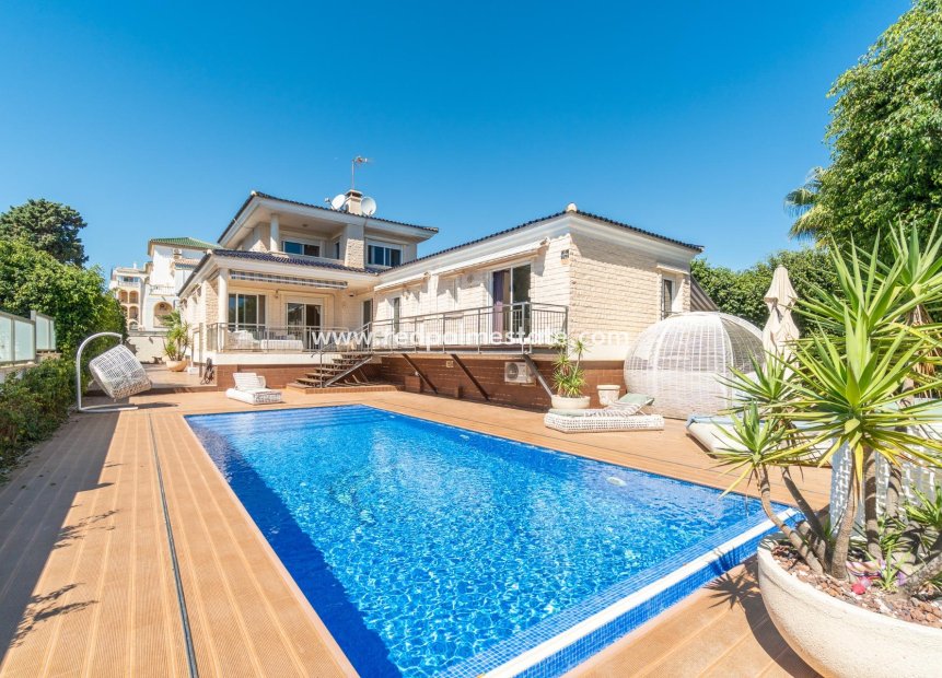 Revente - Villa -
Torrevieja - Torre la mata