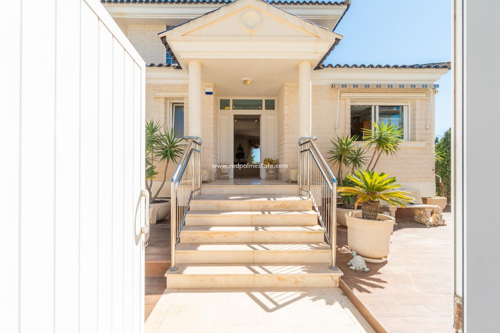 Revente - Villa -
Torrevieja - Torre la mata