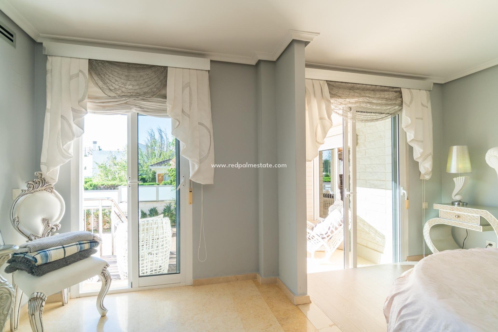 Revente - Villa -
Torrevieja - Torre la mata