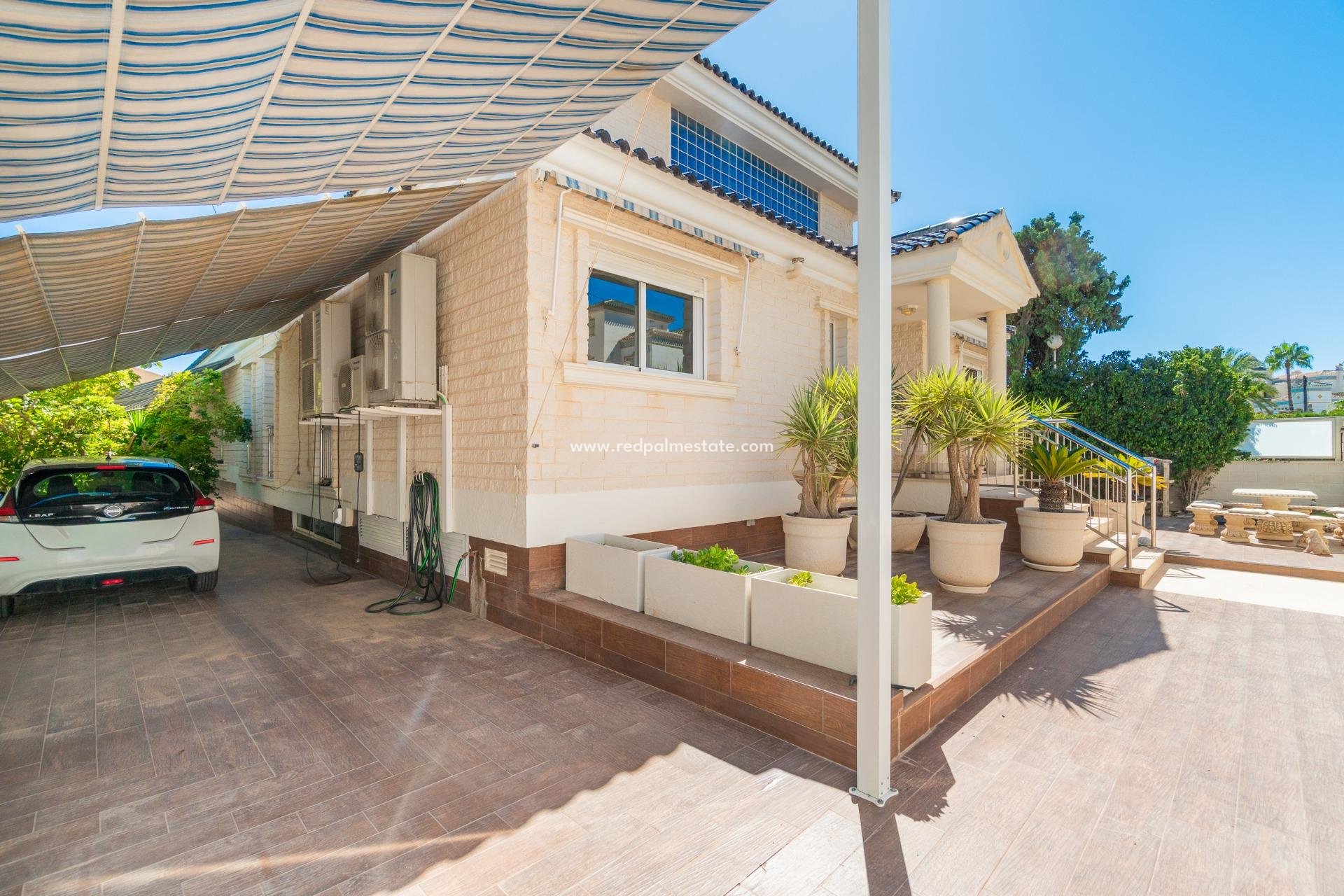 Revente - Villa -
Torrevieja - Torre la mata