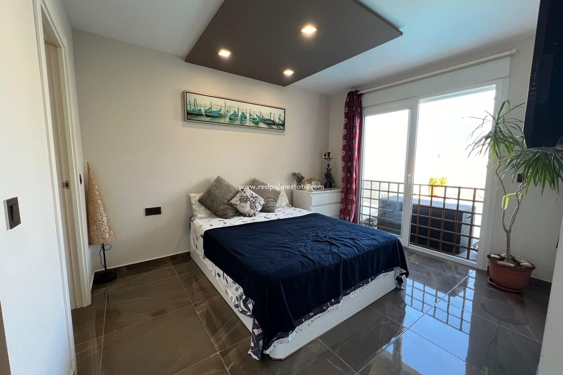 Revente - Villa -
Torrevieja - Torreblanca