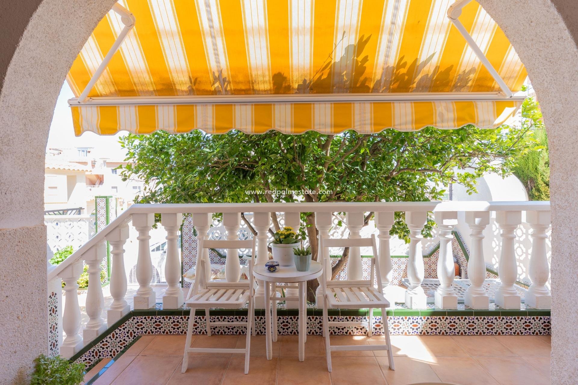 Revente - Villa -
Torrevieja - Torreblanca