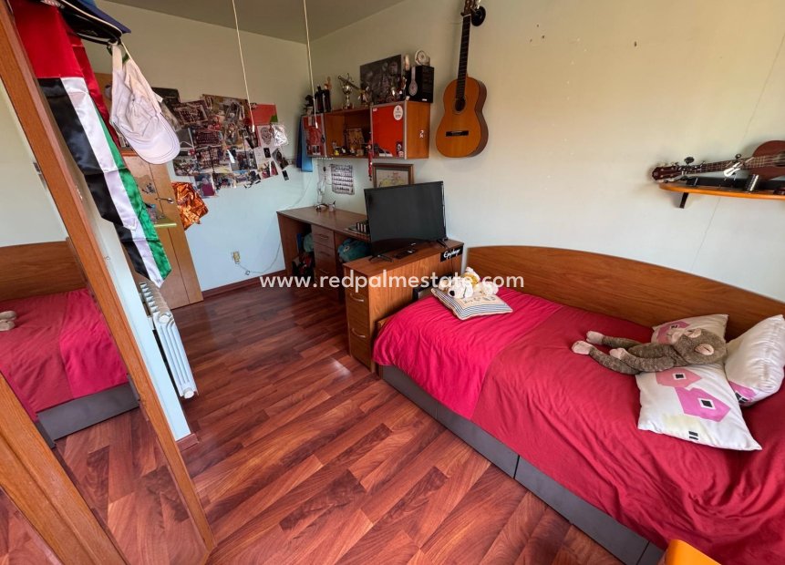 Revente - Villa -
Torrevieja - Zona Los Frutales
