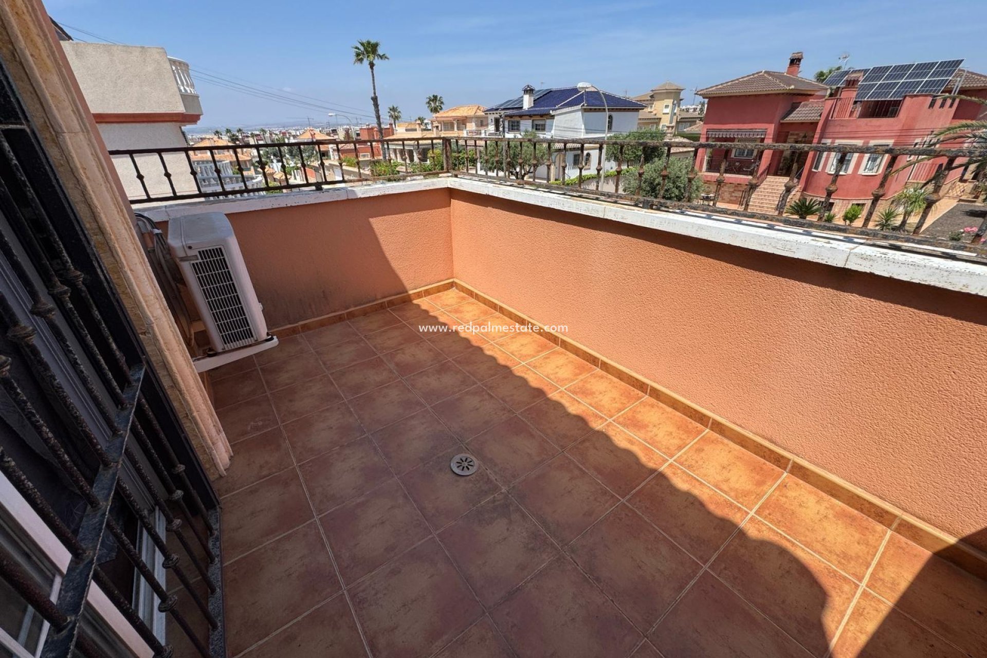 Revente - Villa -
Torrevieja - Zona Los Frutales