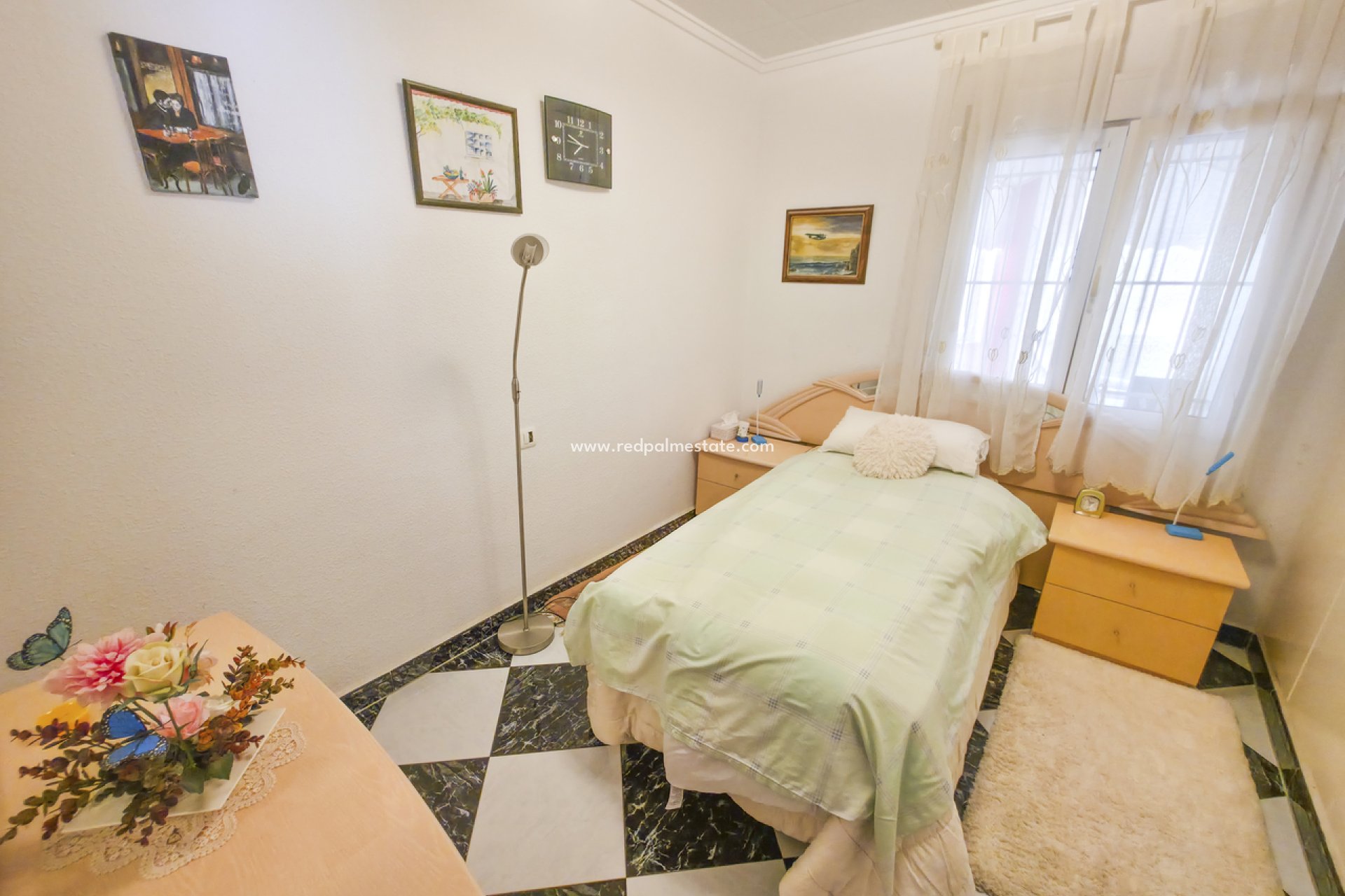 Revente - Villa -
Torrevieja