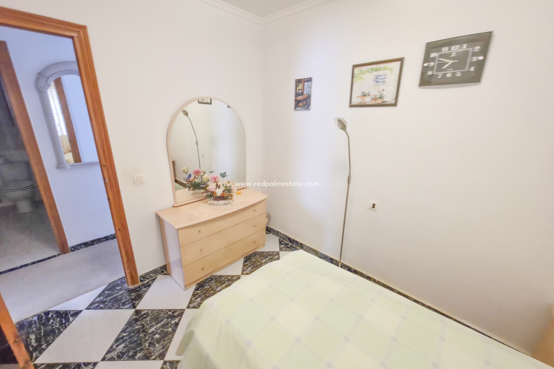 Revente - Villa -
Torrevieja