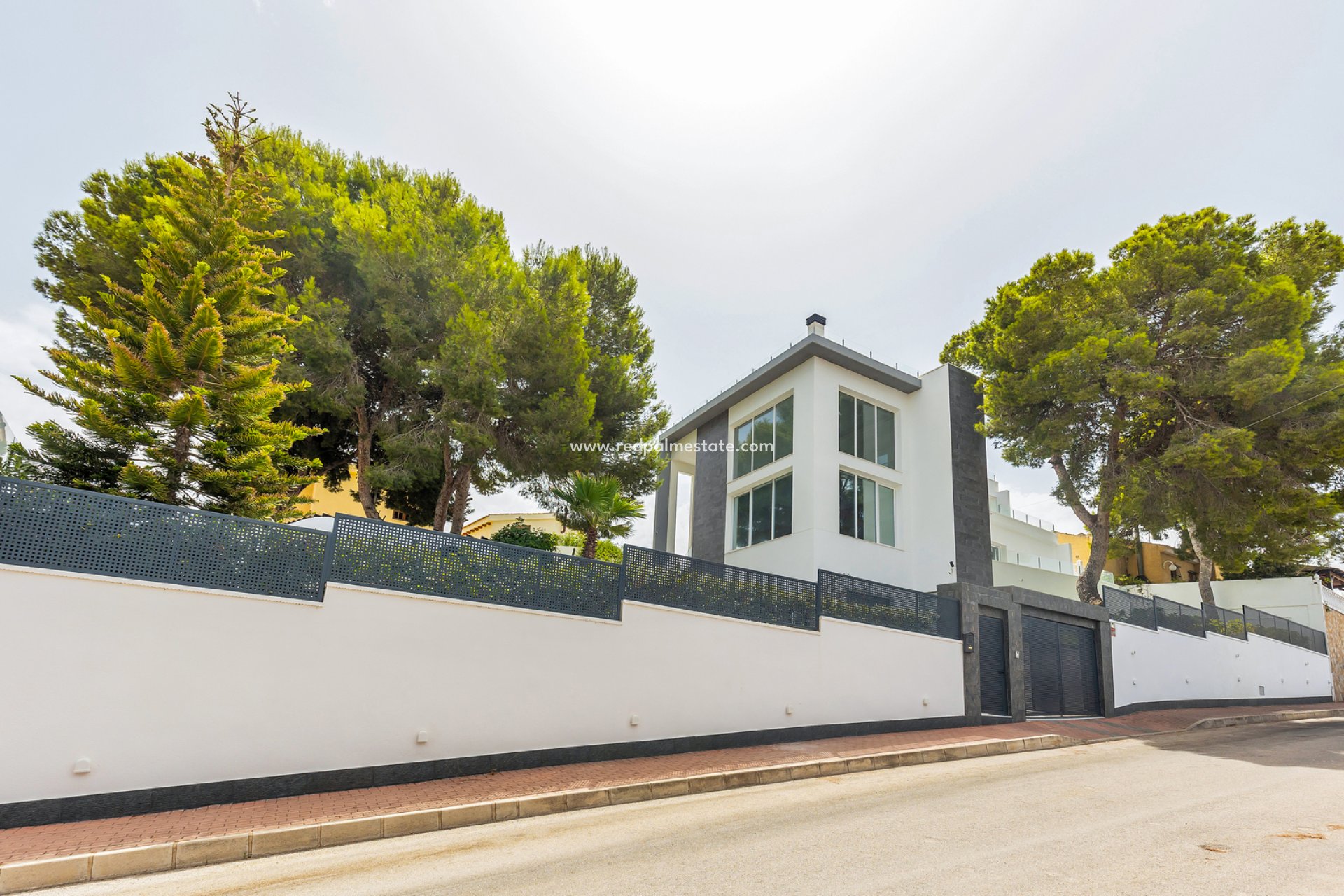 Revente - Villa -
Torrevieja