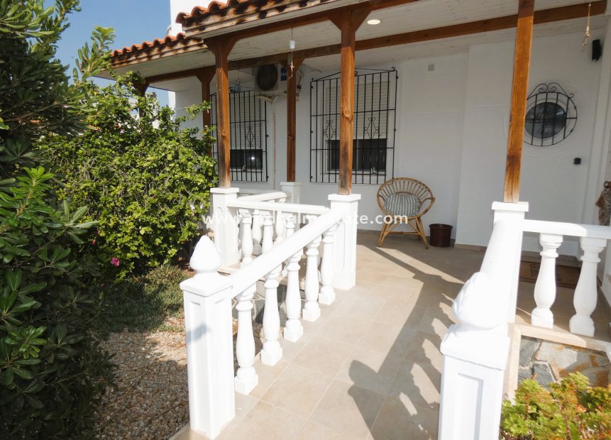 Revente - Villa -
Torrevieja