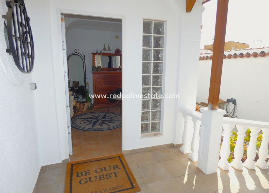 Revente - Villa -
Torrevieja