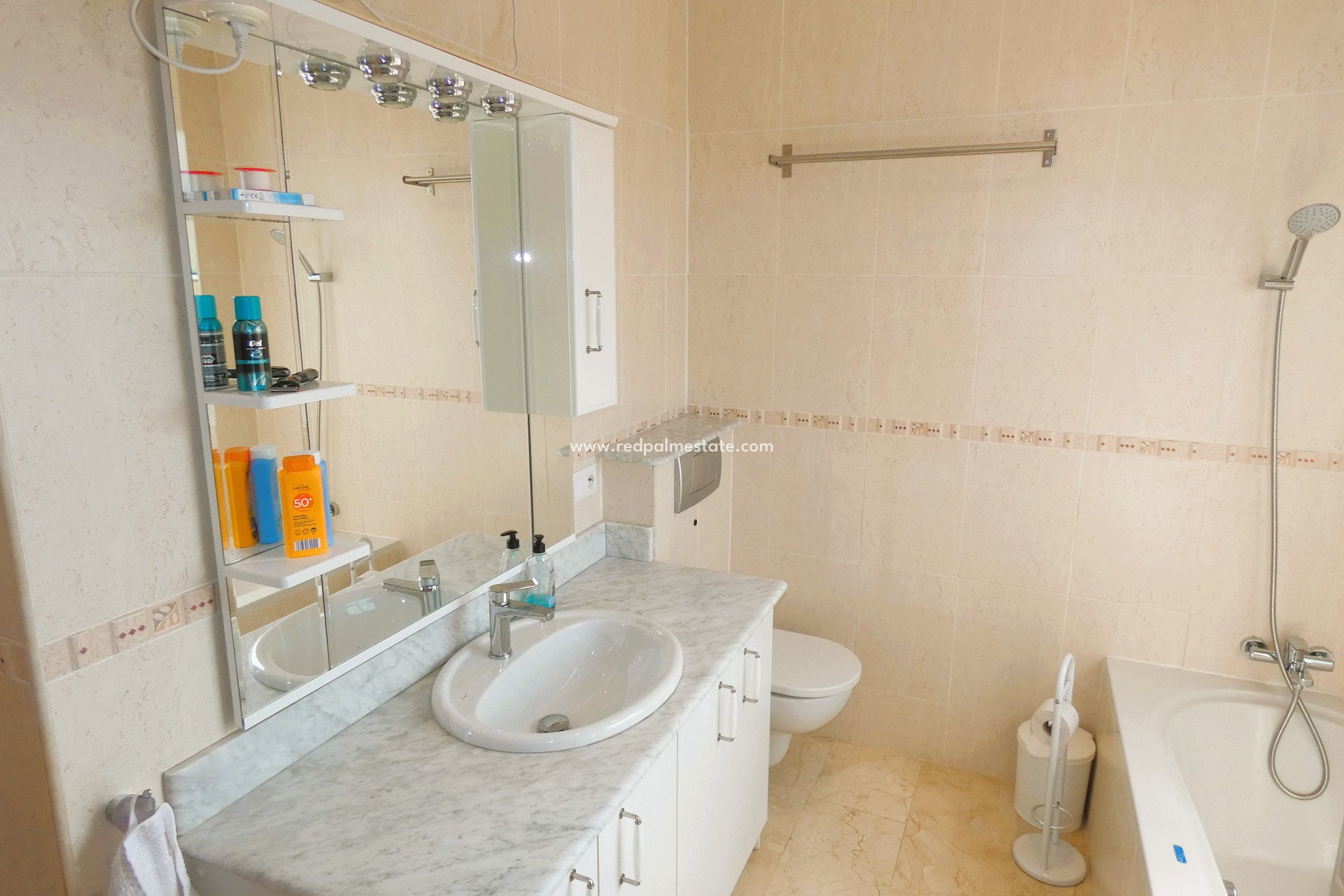 Revente - Villa -
Torrevieja