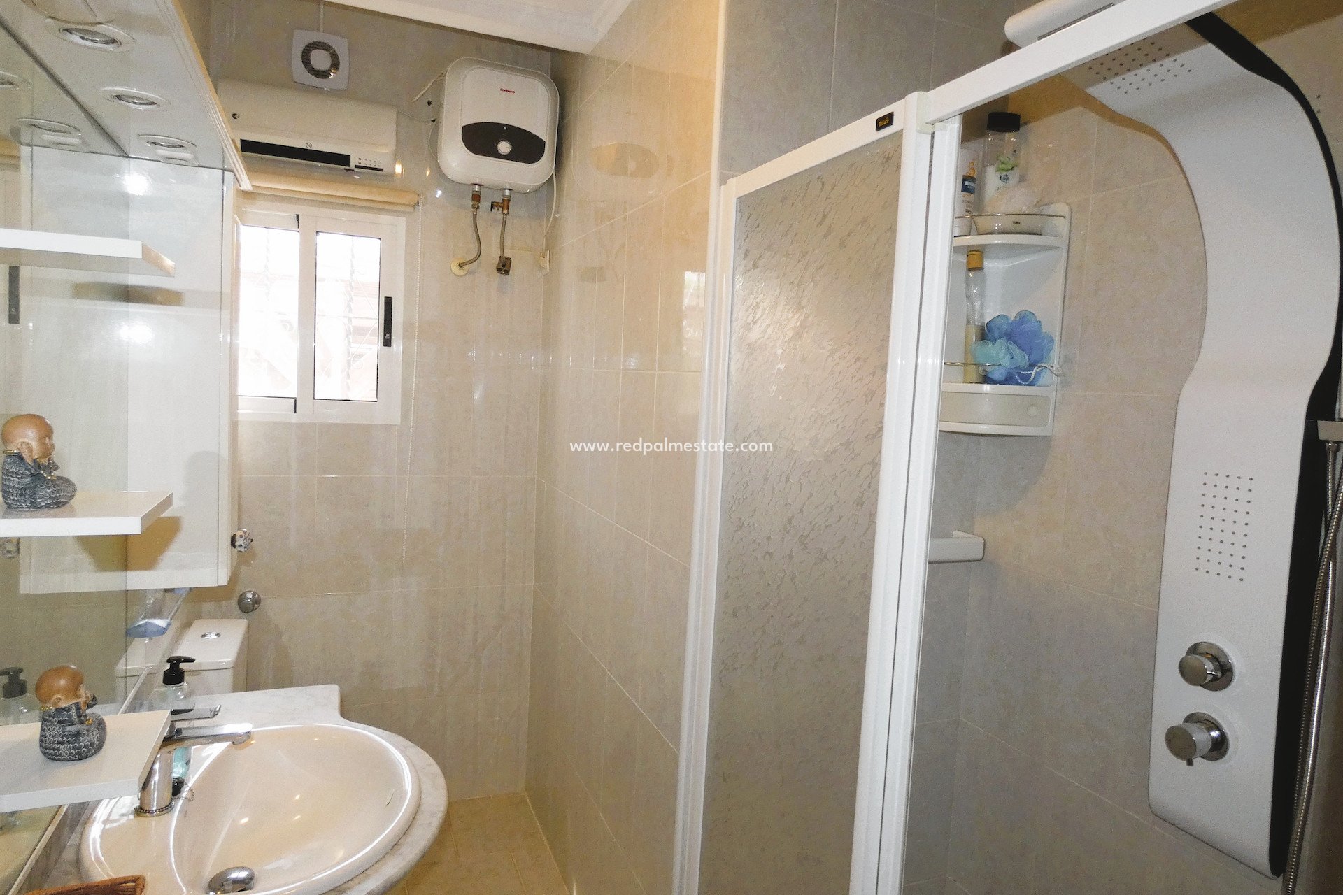 Revente - Villa -
Torrevieja