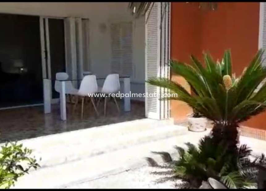 Revente - Villa -
Torrevieja
