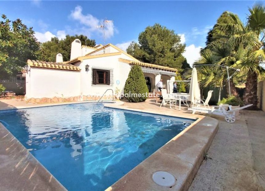 Revente - Villa -
Torrevieja