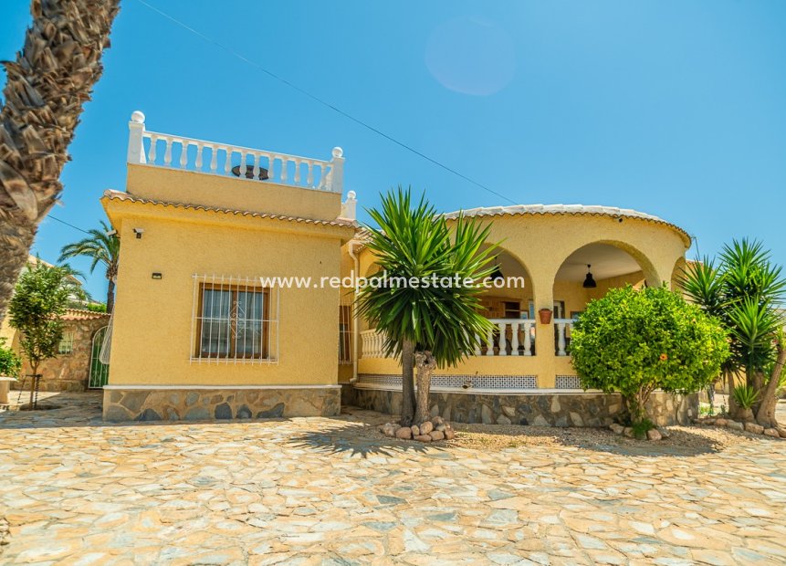 Revente - Villa -
Torrevieja