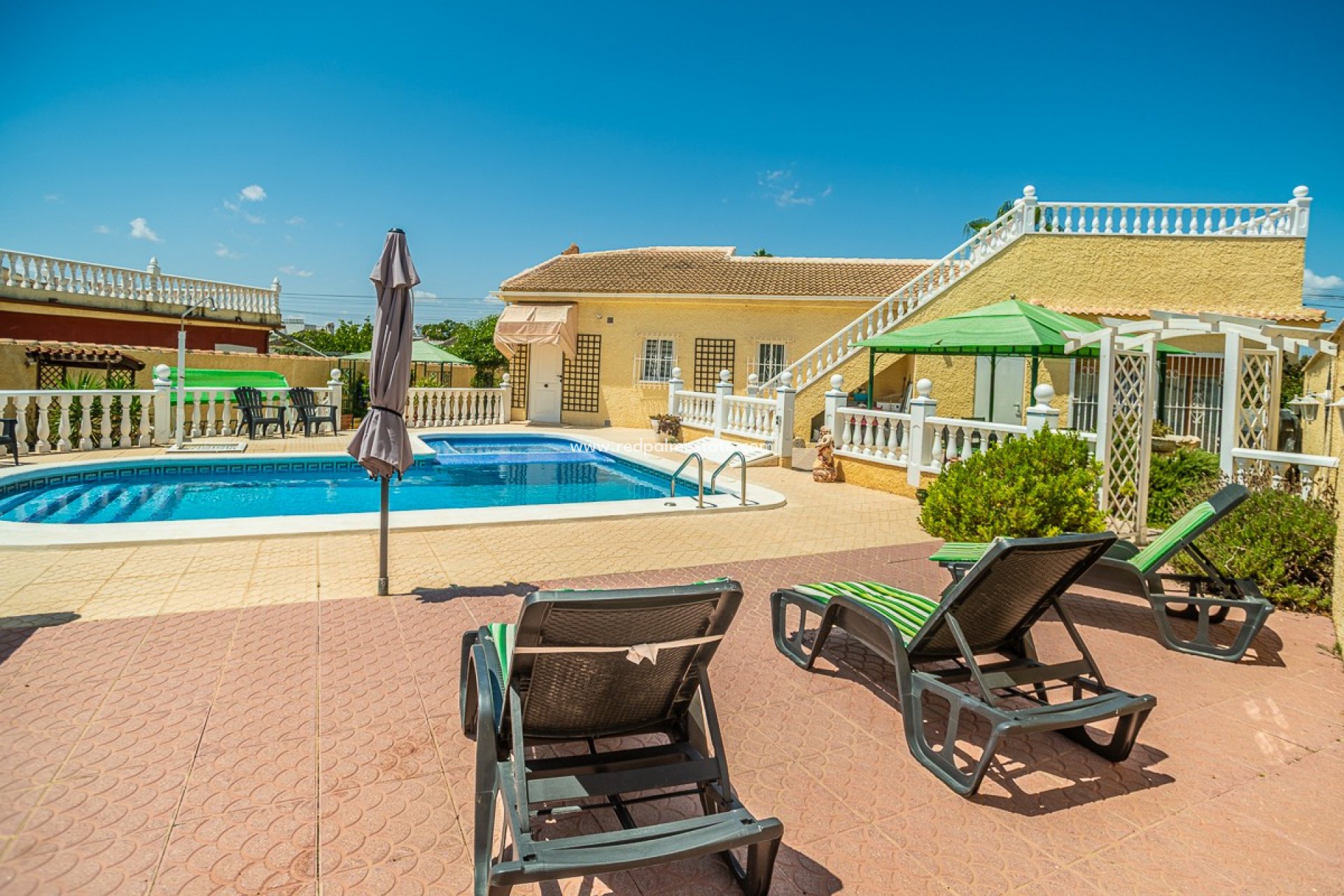 Revente - Villa -
Torrevieja