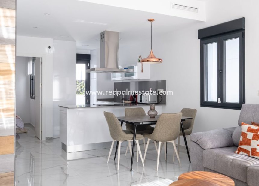 Revente - Villa -
Torrevieja