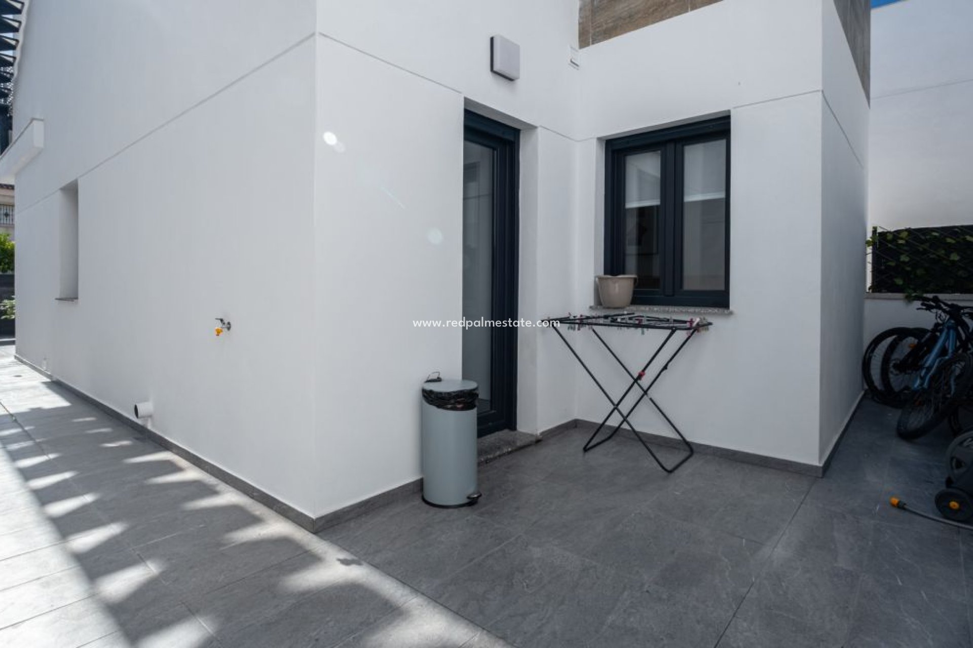 Revente - Villa -
Torrevieja