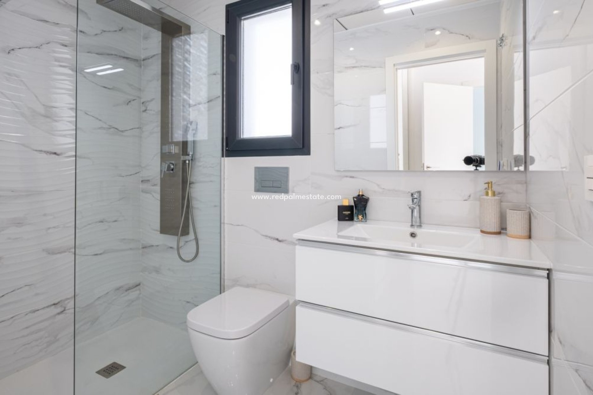 Revente - Villa -
Torrevieja