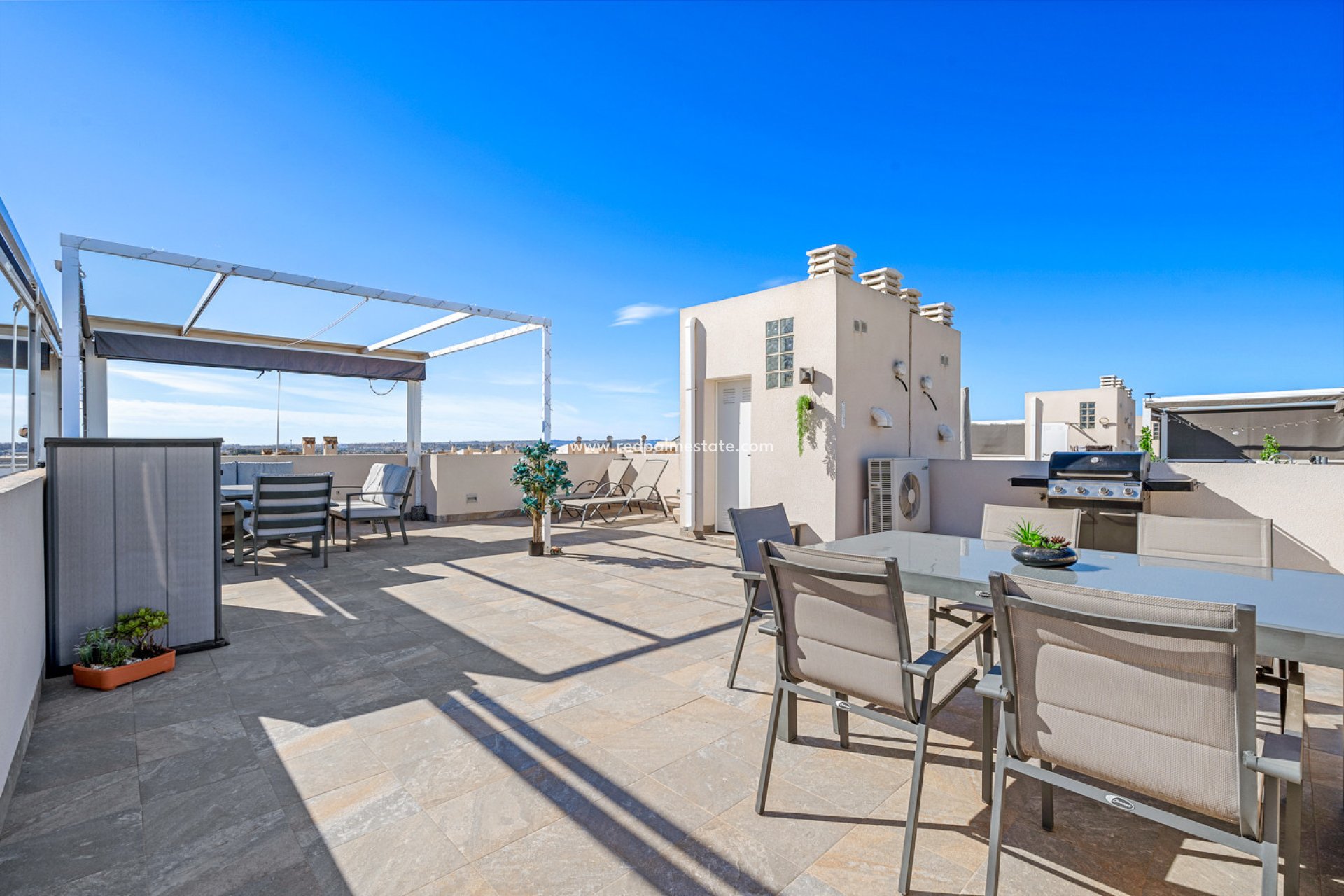 Revente - Villa -
Torrevieja