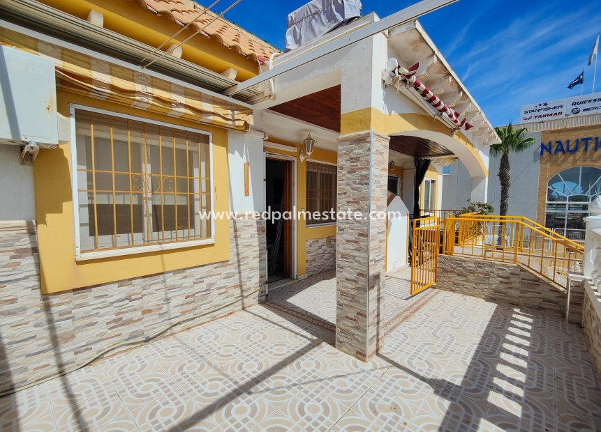 Revente - Villa -
Torrevieja