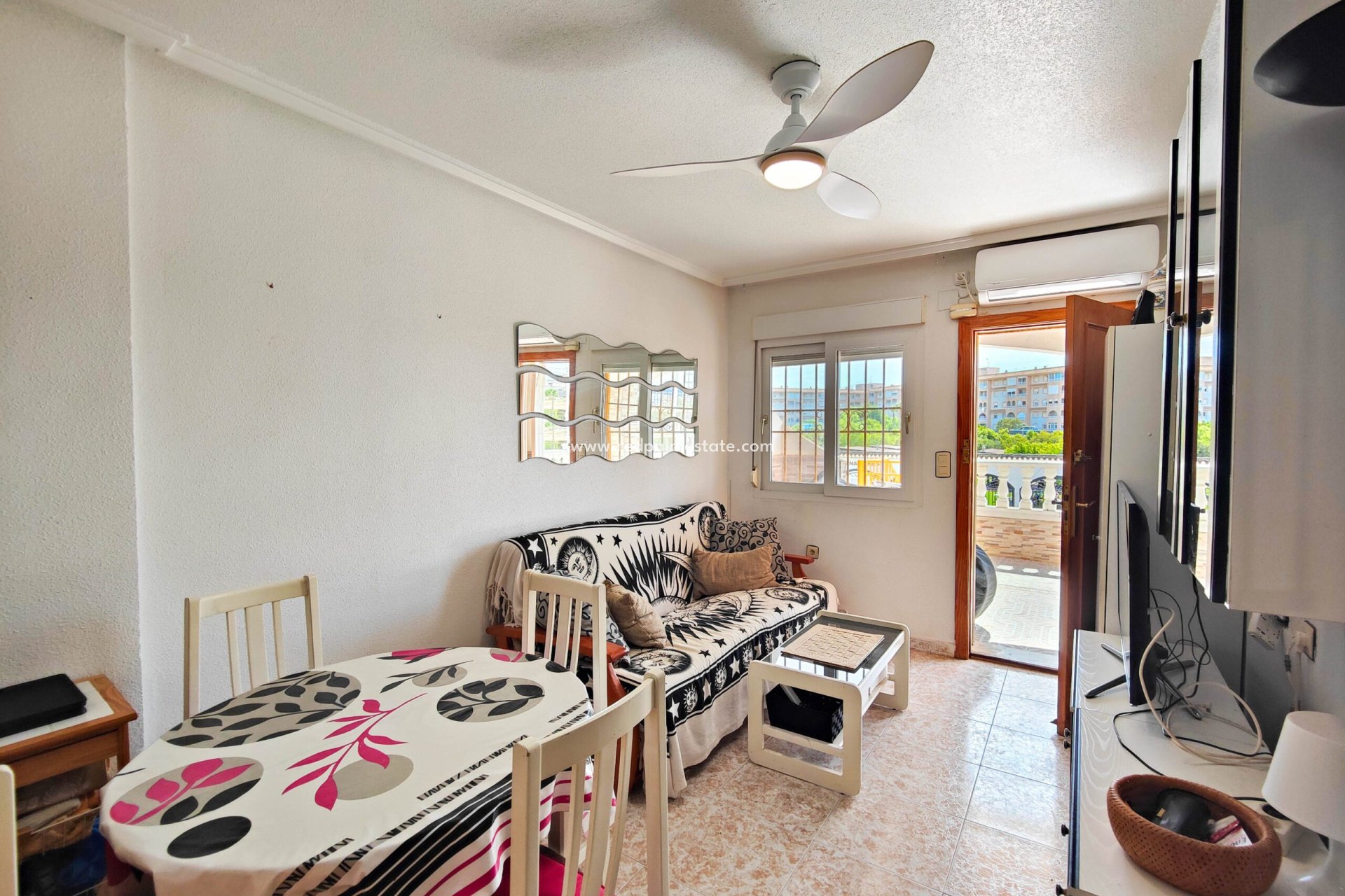 Revente - Villa -
Torrevieja