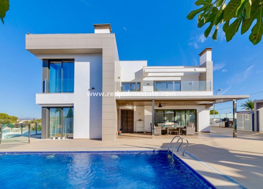 Revente - Villa -
Torrevieja