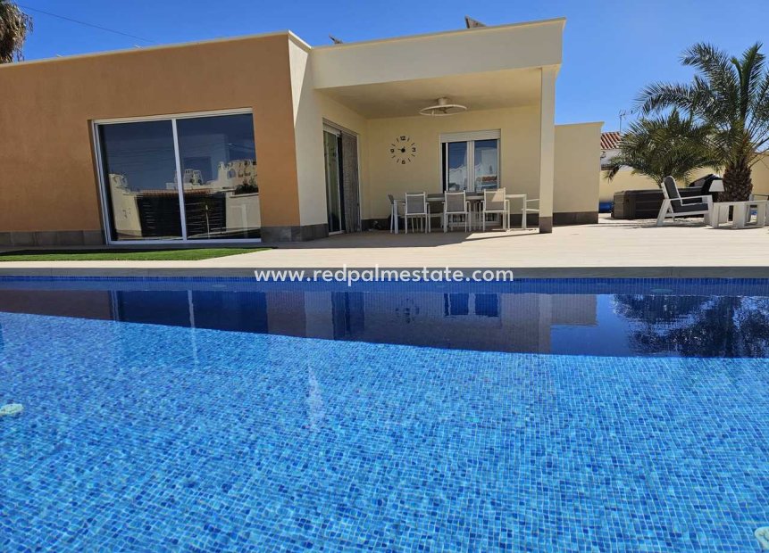 Revente - Villa -
Torrevieja