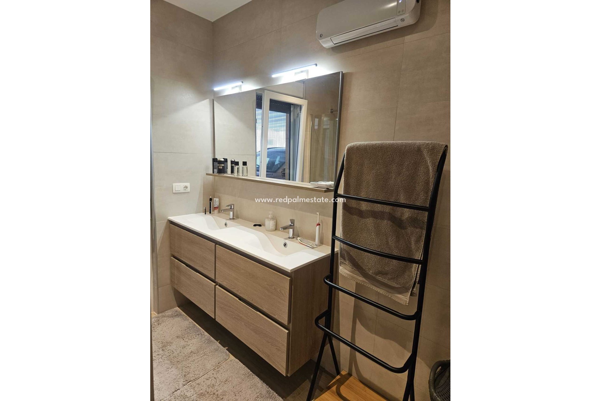 Revente - Villa -
Torrevieja