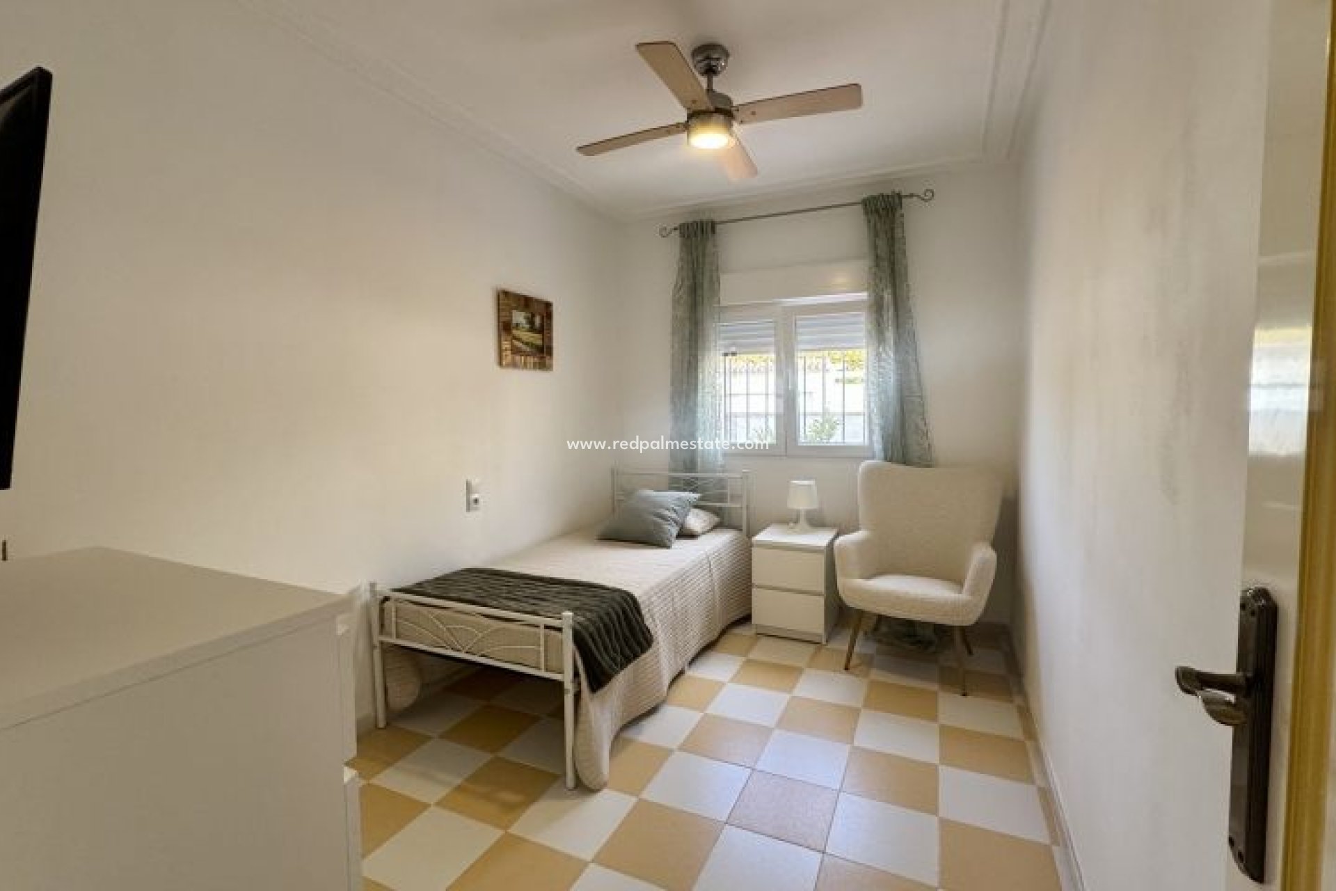 Revente - Villa -
Torrevieja