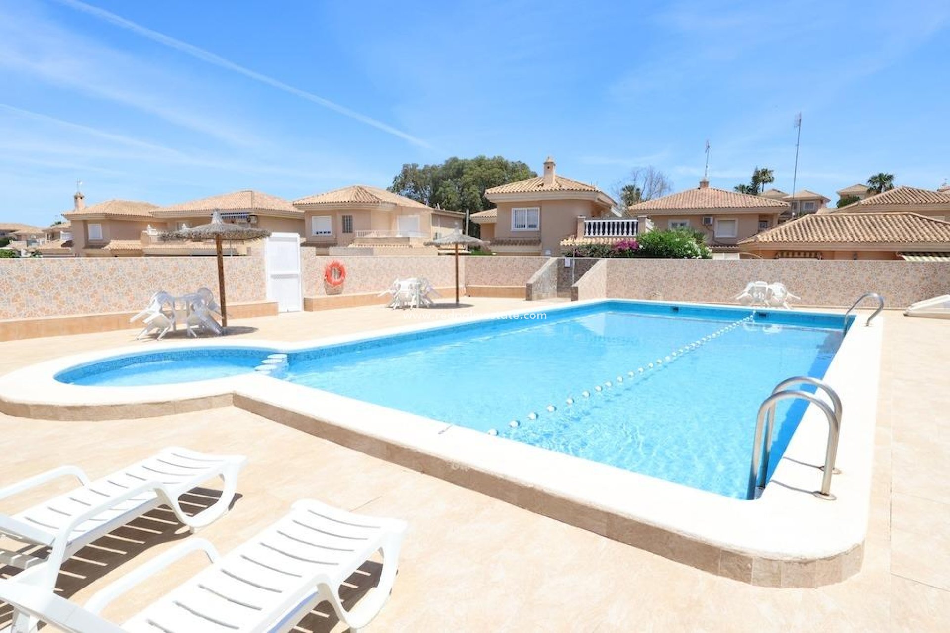 Revente - Villa -
Torrevieja