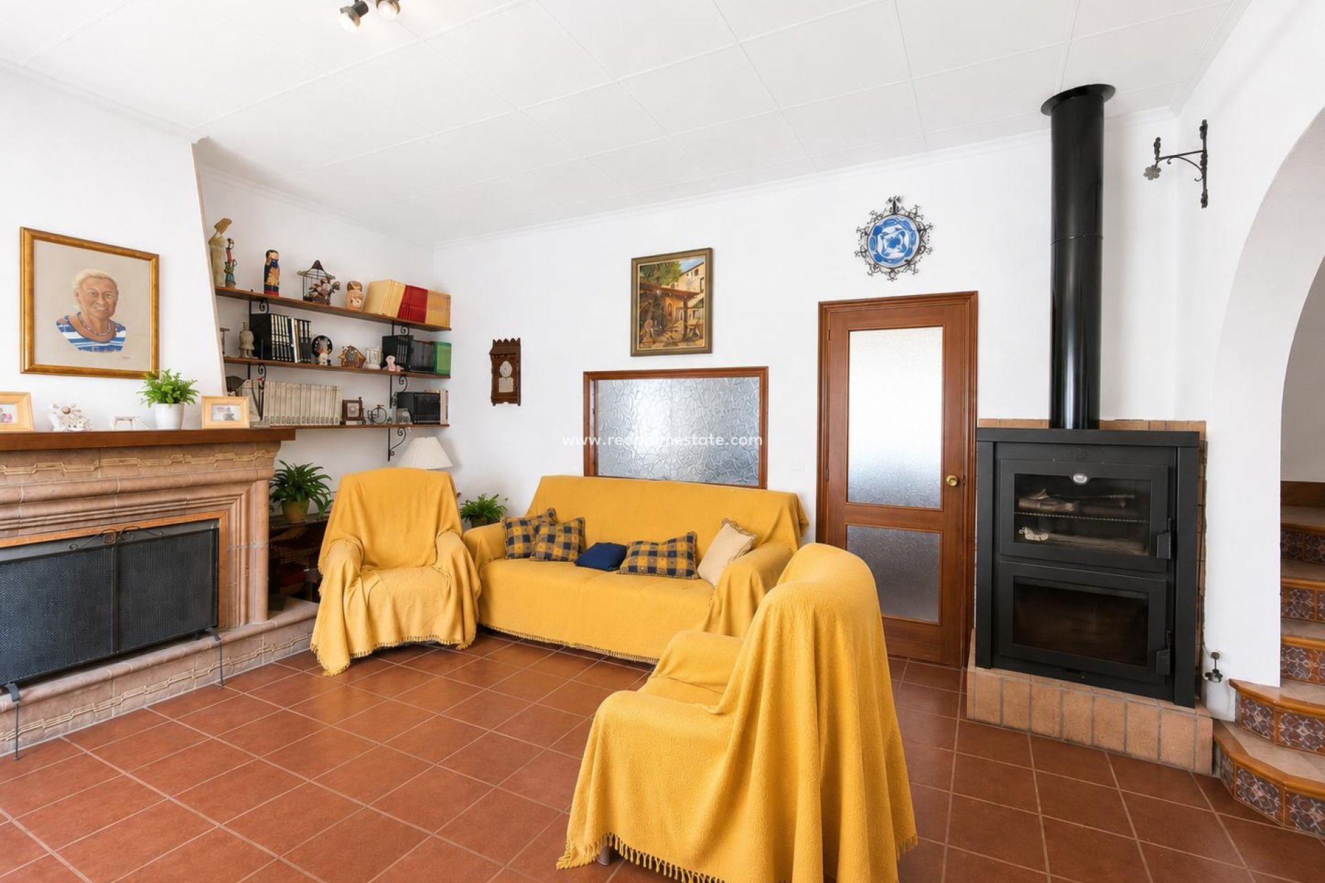 Revente - Villa -
Villena - Inland
