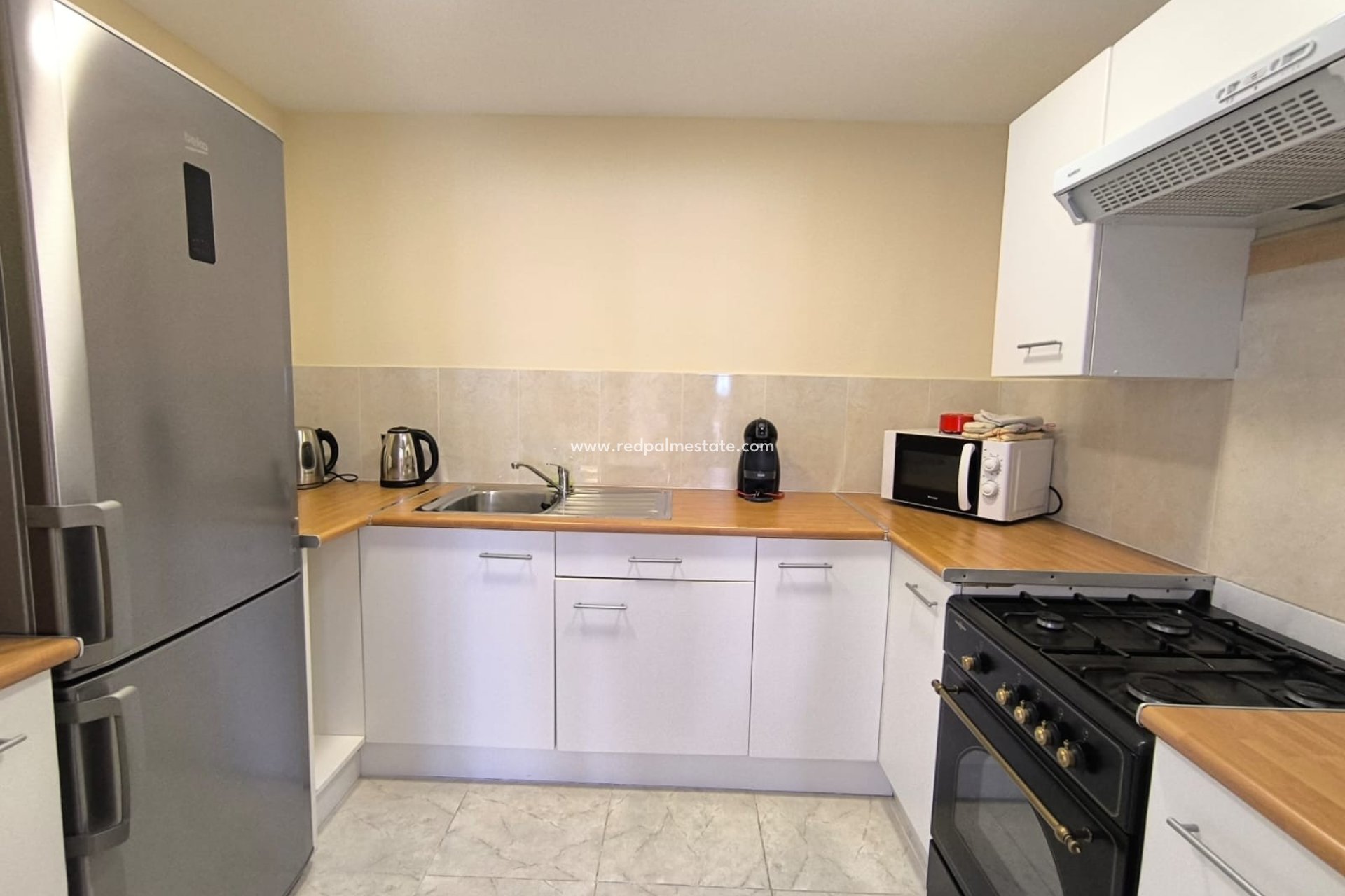 Revente - Villa -
Villena - Inland