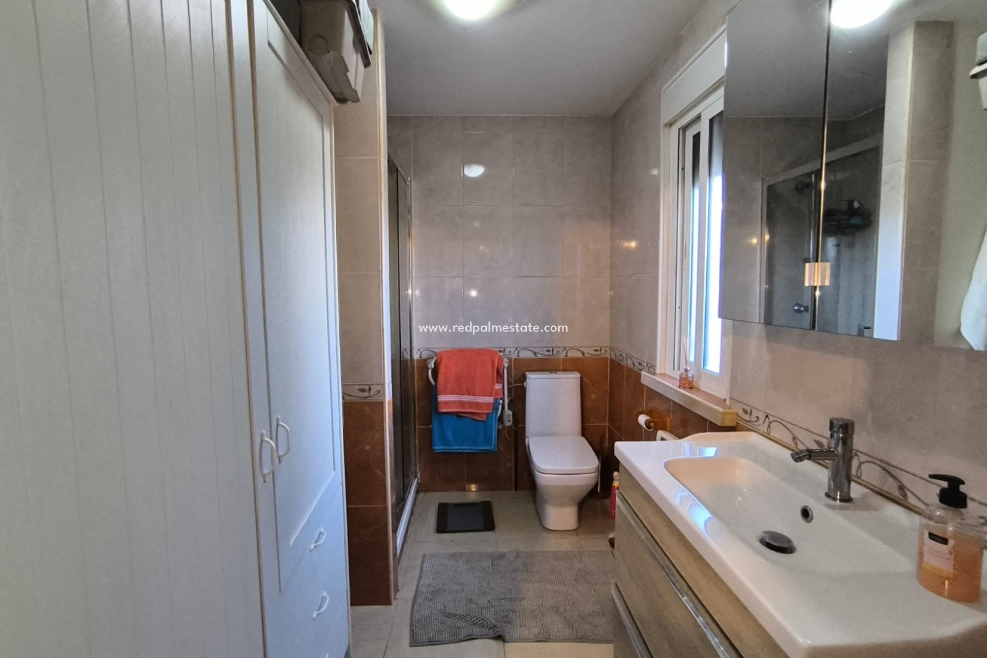 Revente - Villa -
Villena - Inland