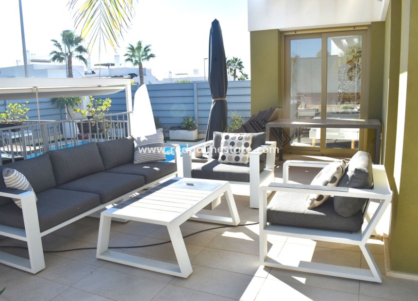 Revente - Villa -
Vistabella Golf Entre Naranjos - Inland