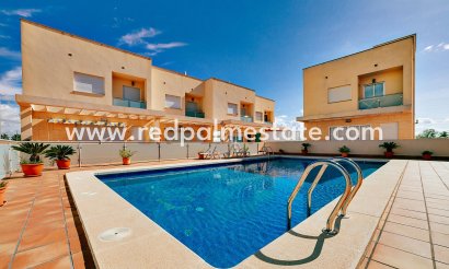 Semi Detached - Resale - Montesinos - La Herada