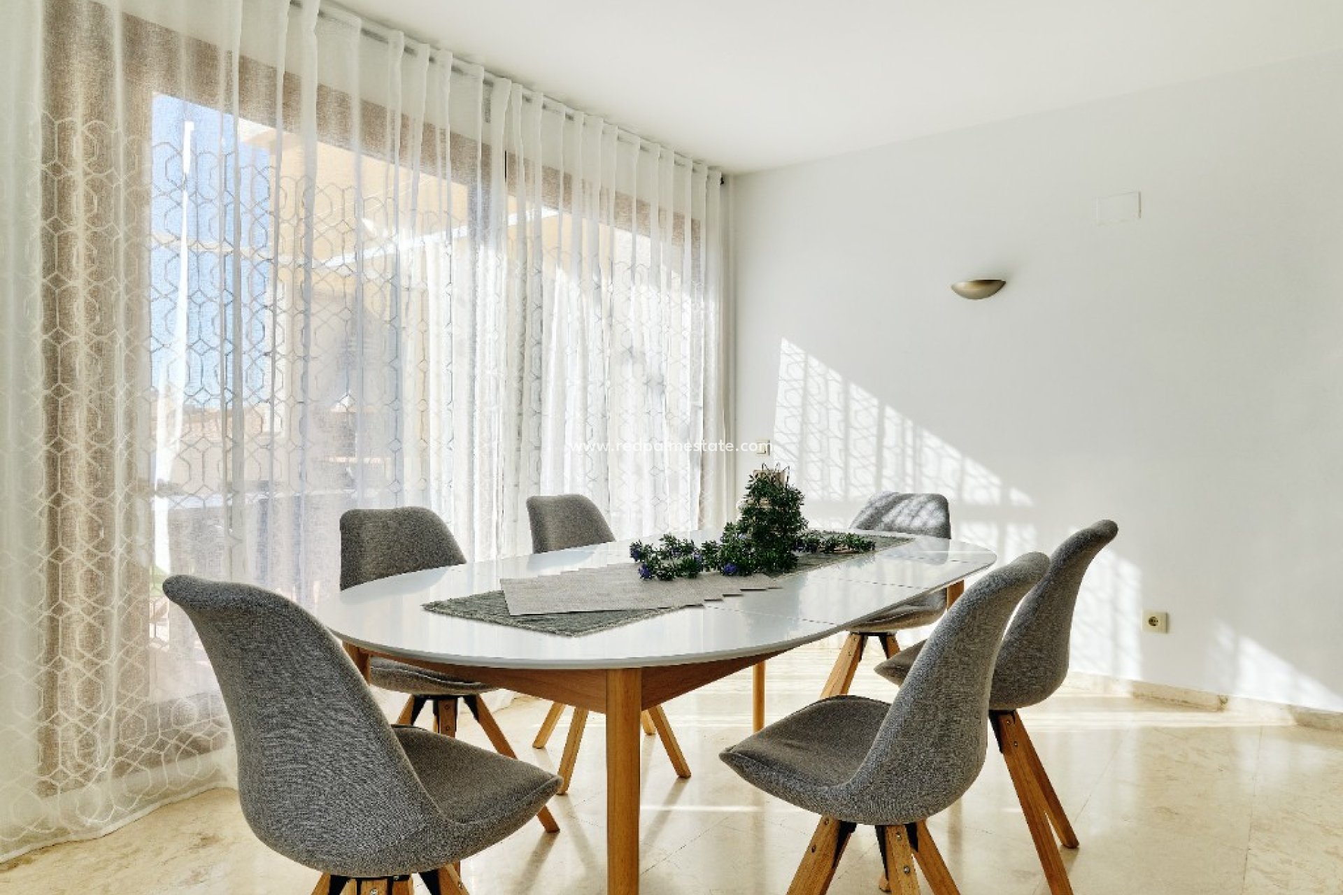 Short Term Rental - Apartments -
Torrevieja - La Entrada