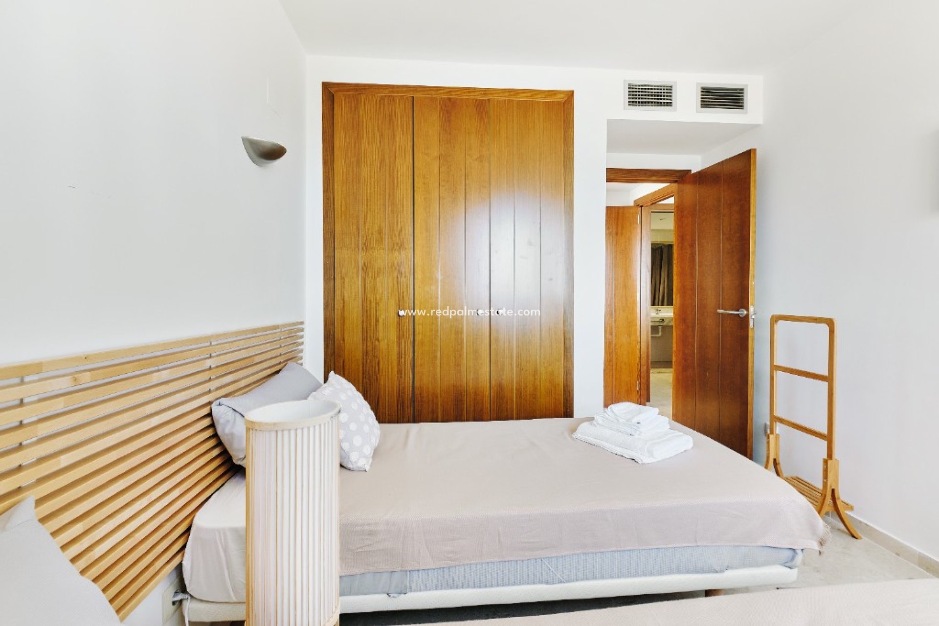 Short Term Rental - Apartments -
Torrevieja - La Entrada