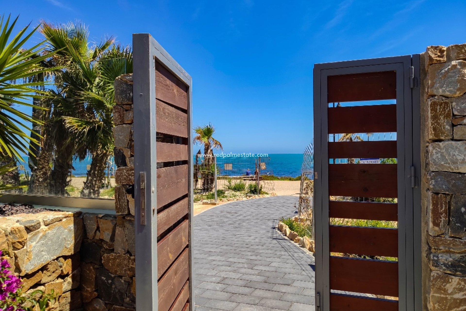 Short Term Rental - Apartments -
Torrevieja - Panorama Mar