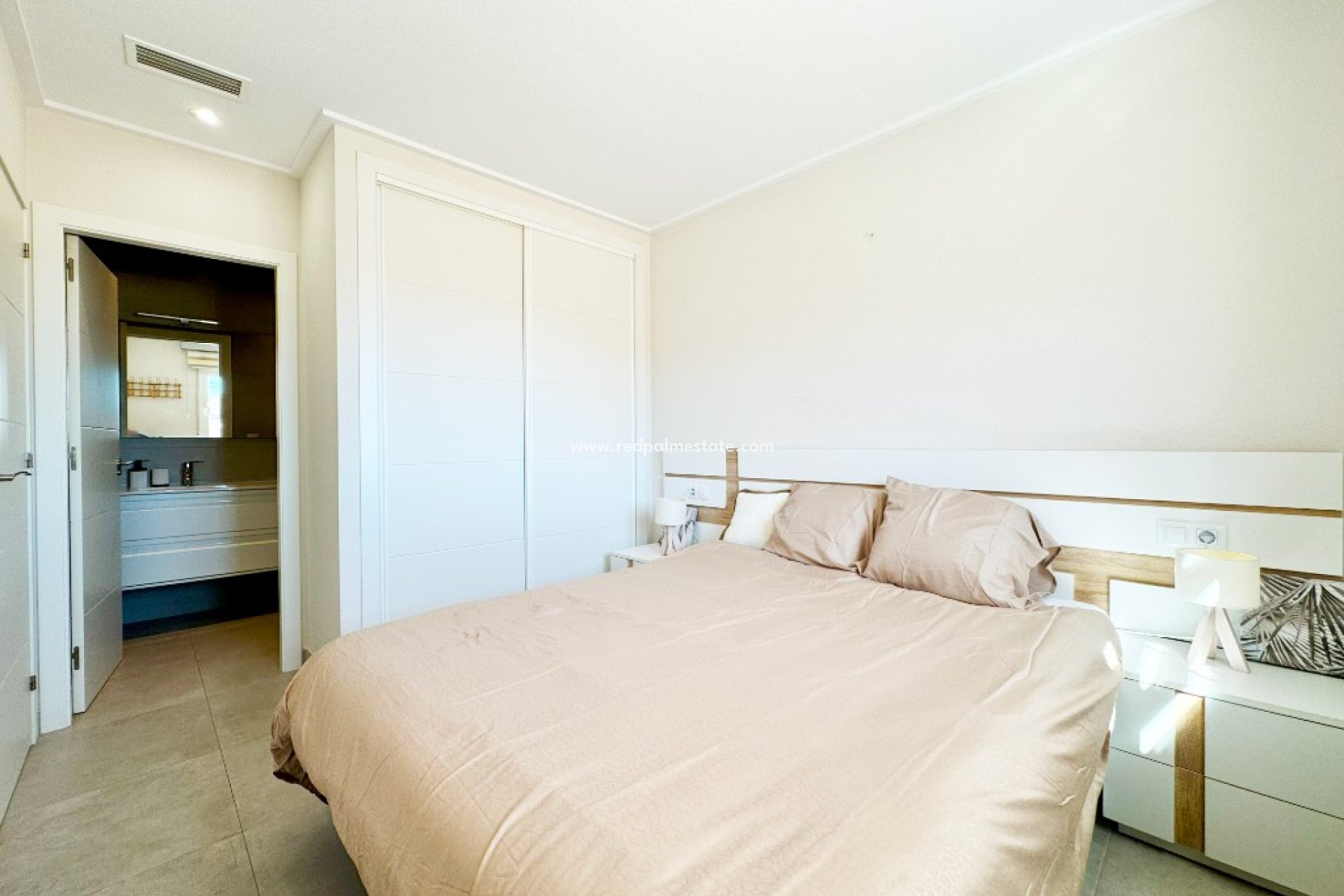 Short Term Rental - Apartments -
Torrevieja - Punta prima