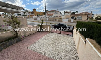 Stadshuis - Herverkoop - Orihuela Costa - Costa Blanca