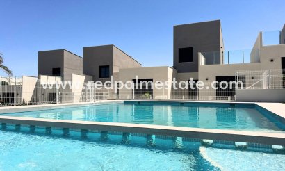 Town House - New Build - Banos y Mendigo -
                Altaona Golf