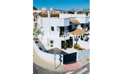 Town House - New Build - Cox - Cox