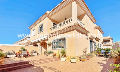 Town House - Resale -
            Orihuela Costa - BE-76234