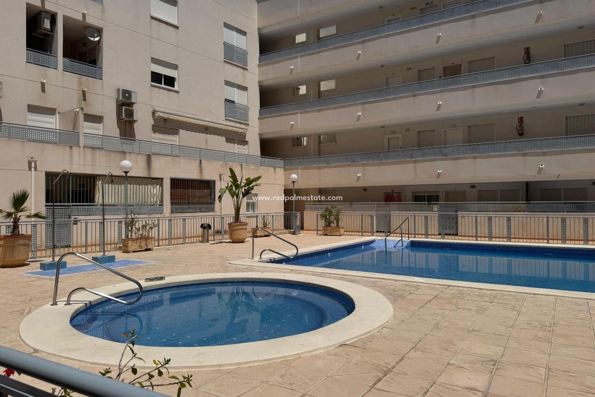 Videresalg - Apartamento -
Almoradí