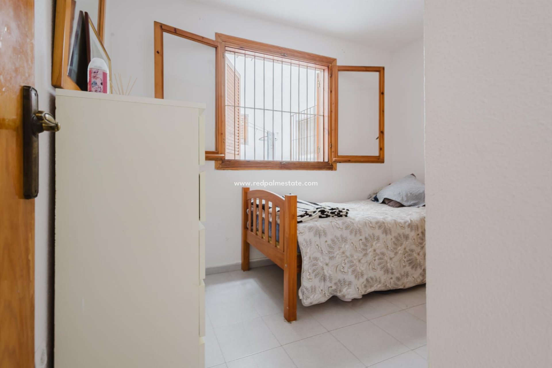 Videresalg - Apartamento -
Torrevieja - El Acequión - Los Náufragos