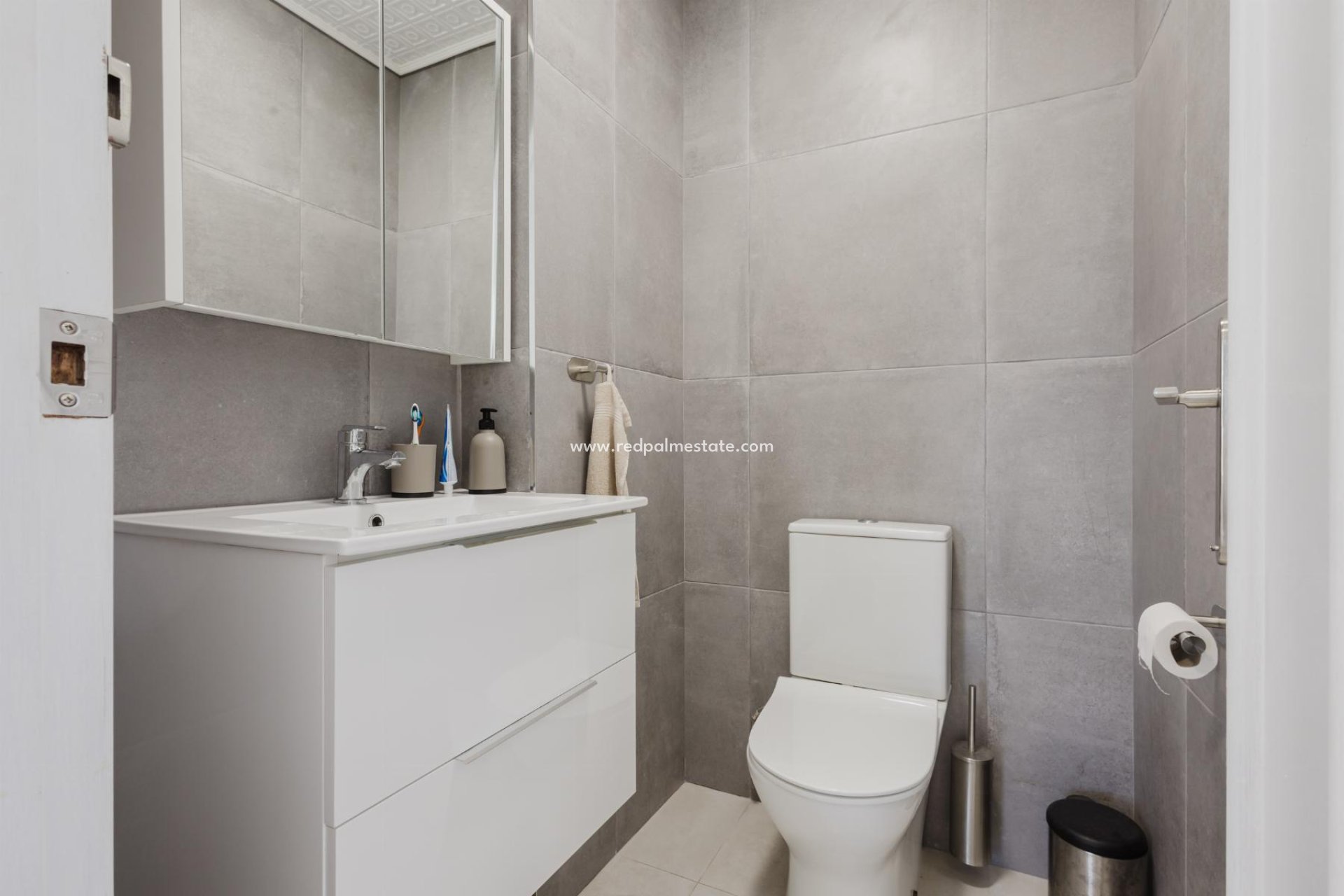 Videresalg - Apartamento -
Torrevieja - El Acequión - Los Náufragos